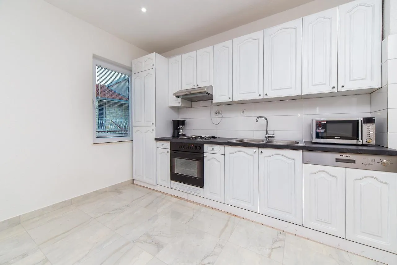 Apartment Drazena Trogir Croatia